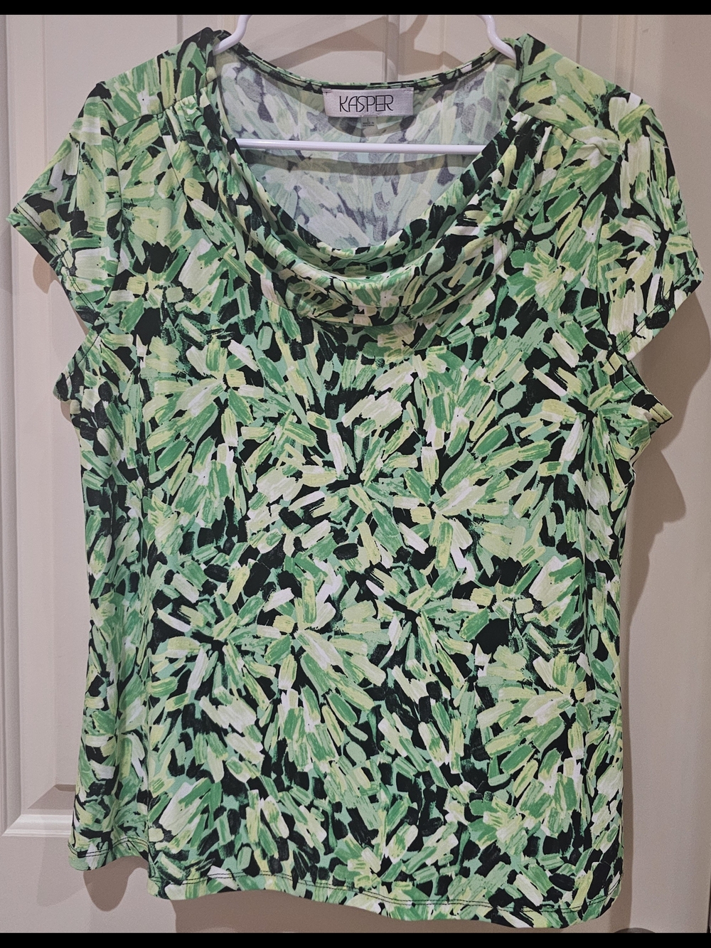 Kasper Women's Green Abstract Cowl Neck Short Sleeve Top. Women Size Large